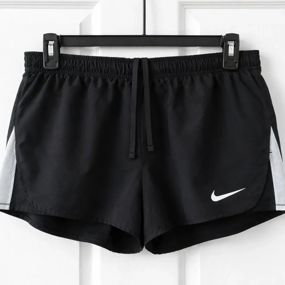 Nike | Dri Fit Black & White Lined Shorts | M